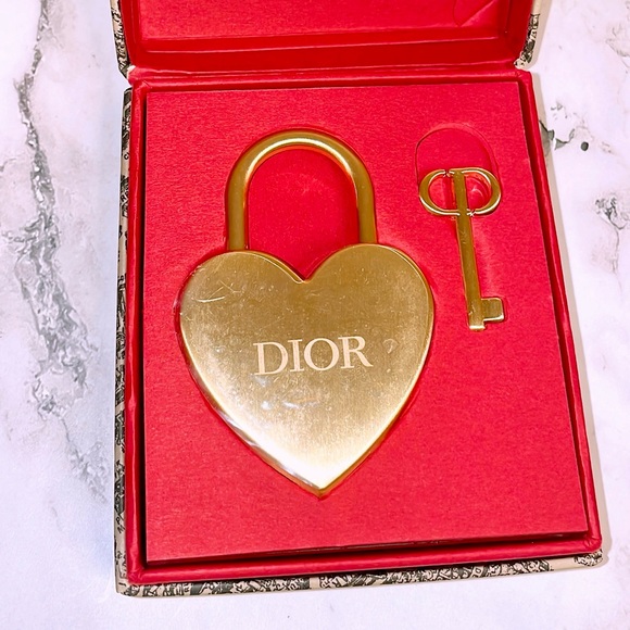 ~ SOLD ~ Christian Dior Lock and Key / Bag Charm / Keychain - Picture 4 of 5